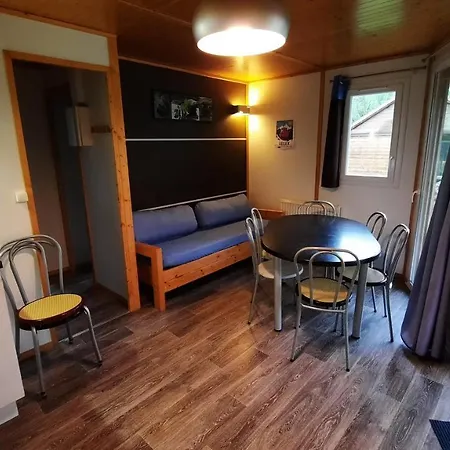 Camping Le Valserine - éco Responsable Chezery-Forens
