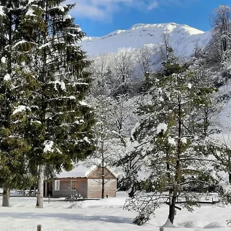 Kemping Le Valserine - Eco Responsable 3*