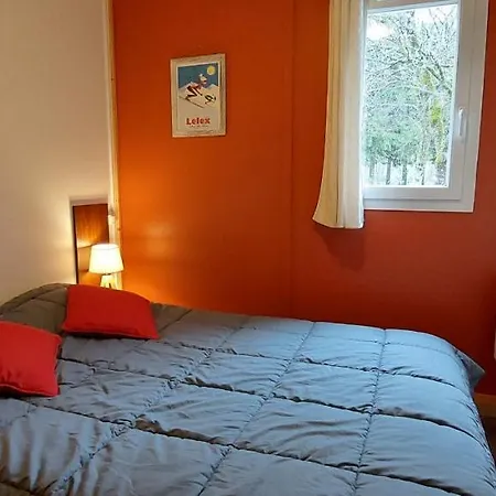 Campsite Le Valserine - Eco Responsable 3*